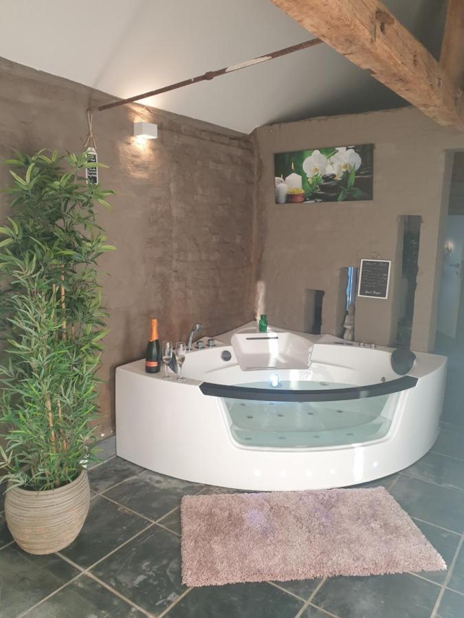Authentic Wellnesshoeve Hansbeke Exterior foto